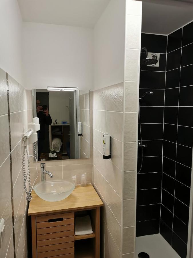 אלאין Logis Hotel- Restaurant La Haie Des Vignes Seminaires Et Evenementiel מראה חיצוני תמונה