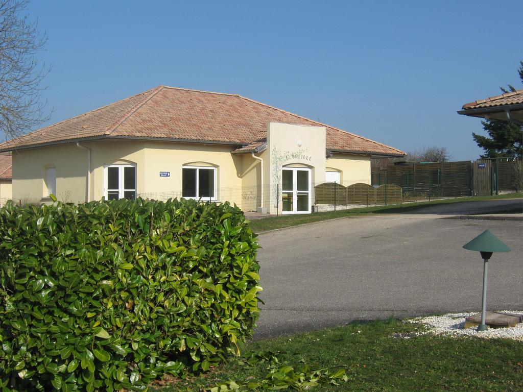 אלאין Logis Hotel- Restaurant La Haie Des Vignes Seminaires Et Evenementiel מראה חיצוני תמונה