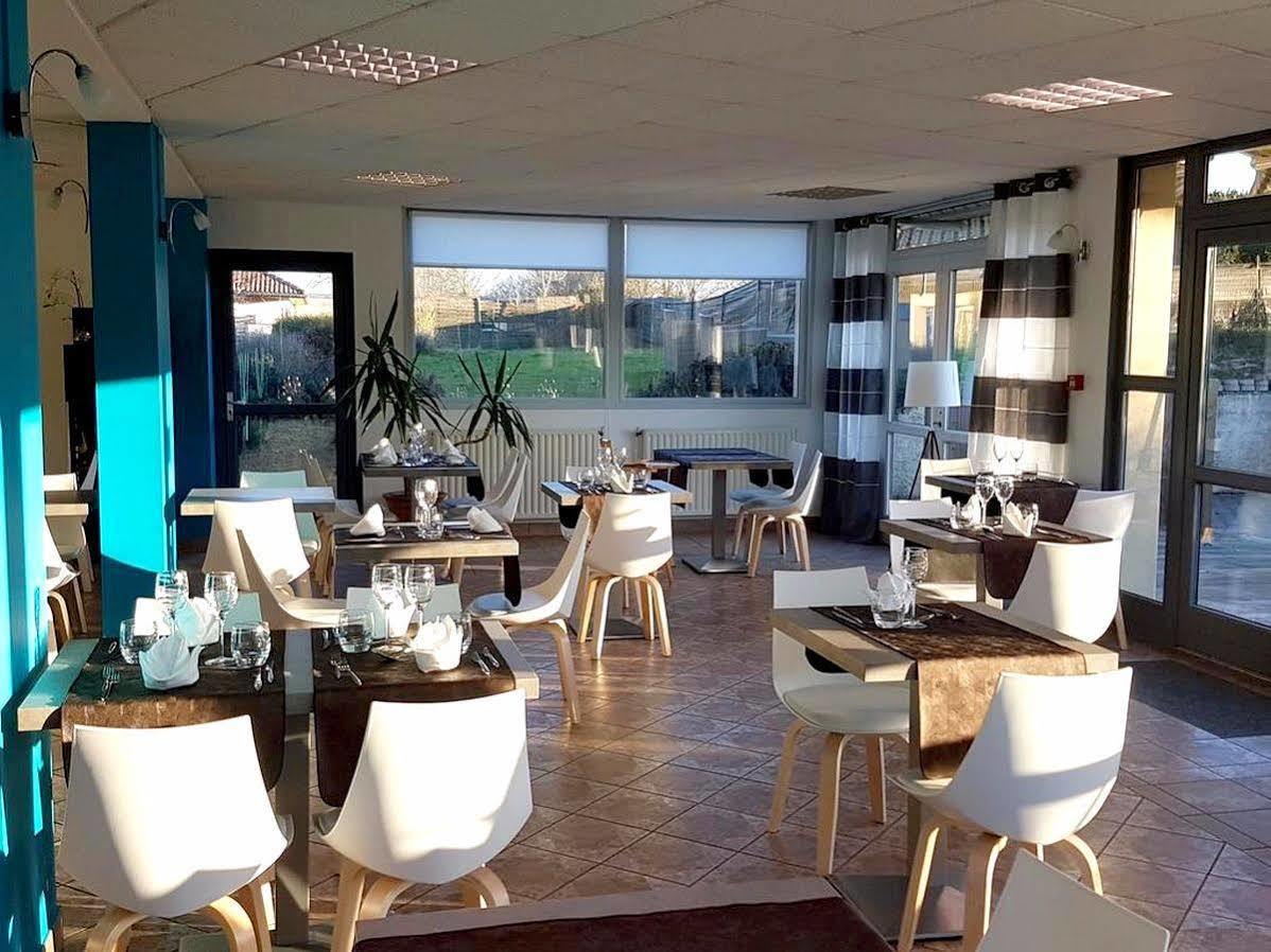 אלאין Logis Hotel- Restaurant La Haie Des Vignes Seminaires Et Evenementiel מראה חיצוני תמונה