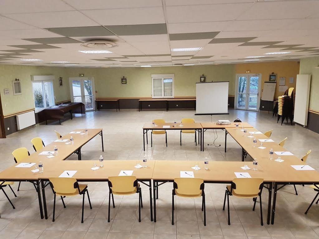 אלאין Logis Hotel- Restaurant La Haie Des Vignes Seminaires Et Evenementiel מראה חיצוני תמונה